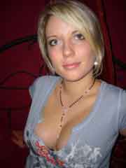 romantic female looking for guy in Whitley City, Kentucky