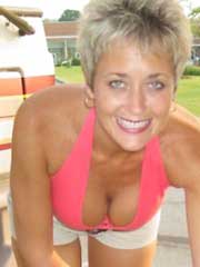 rich female looking for men in Mackinaw City, Michigan